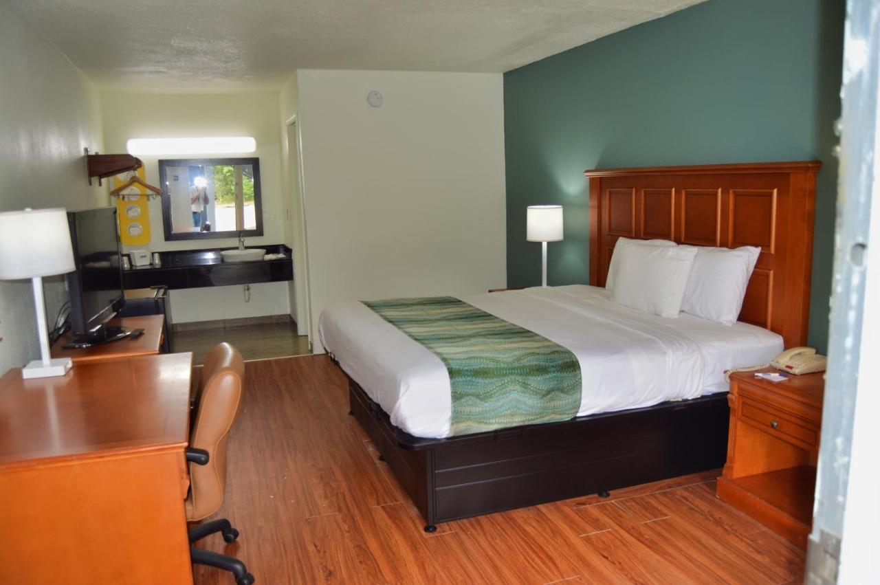 Days Inn By Wyndham Hardeeville Near Hilton Head Bagian luar foto