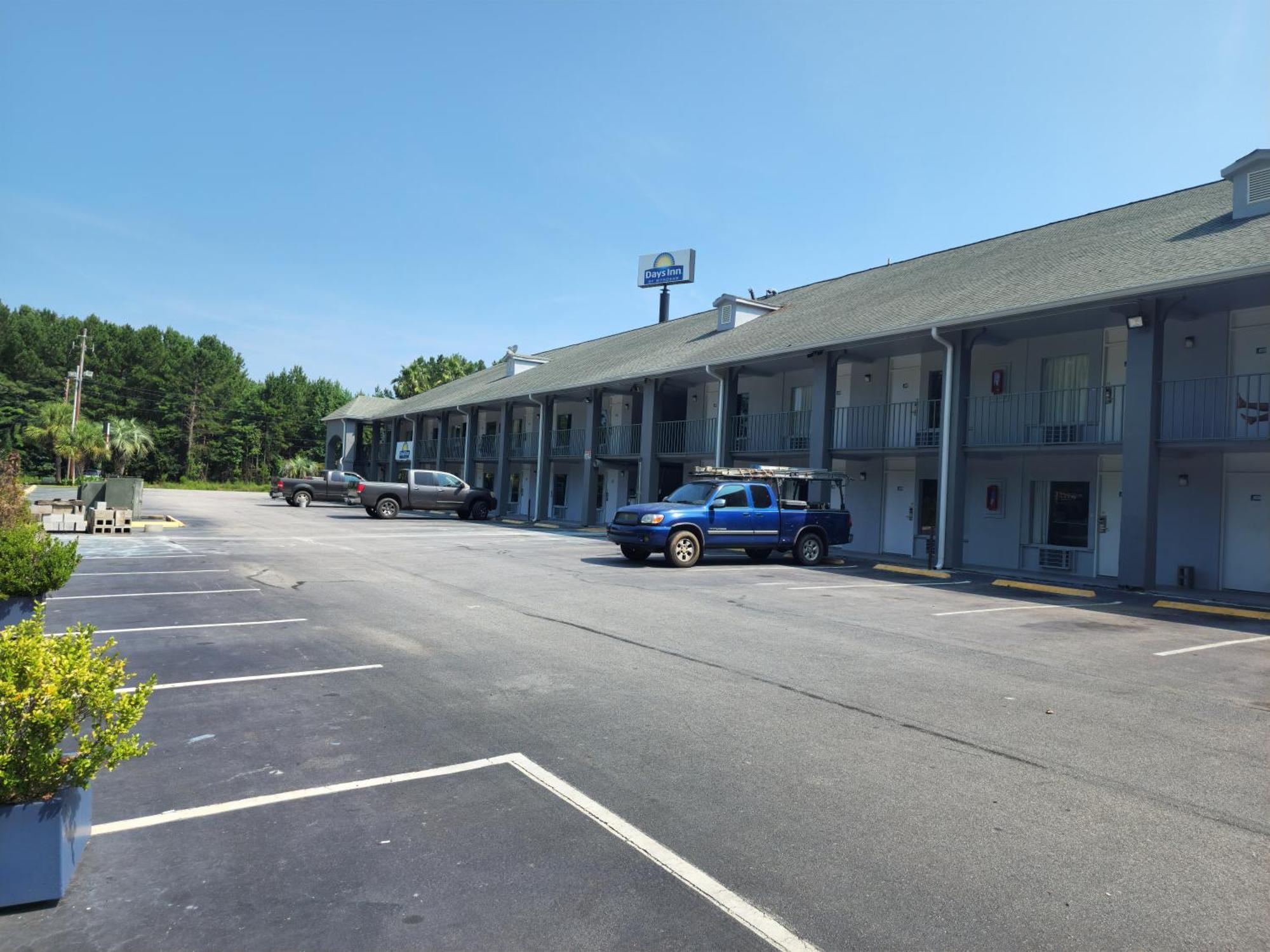 Days Inn By Wyndham Hardeeville Near Hilton Head Bagian luar foto
