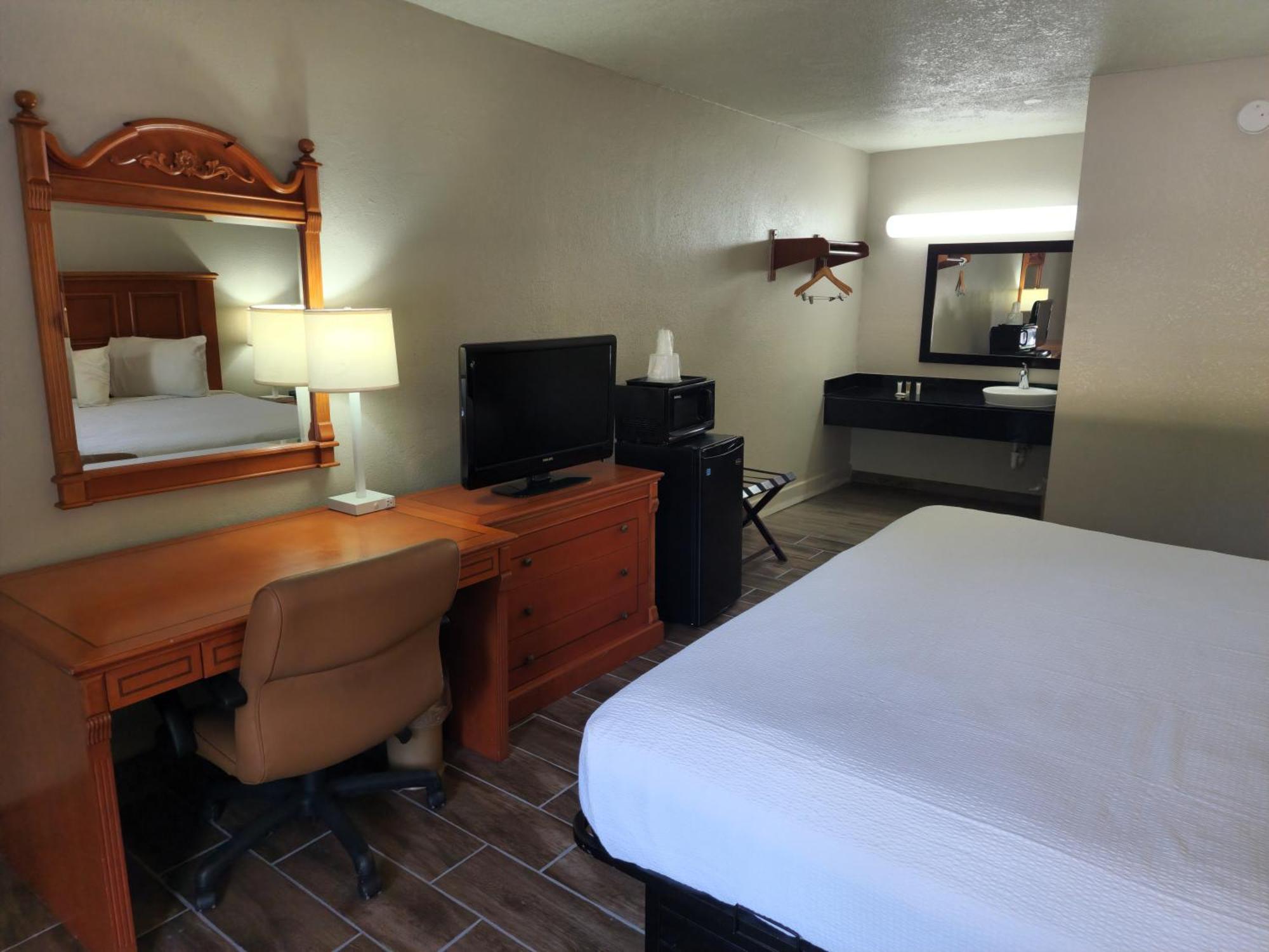 Days Inn By Wyndham Hardeeville Near Hilton Head Bagian luar foto