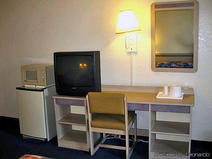 Days Inn By Wyndham Hardeeville Near Hilton Head Bagian luar foto