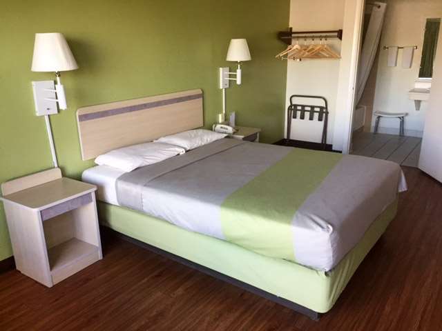 Days Inn By Wyndham Hardeeville Near Hilton Head Ruang foto